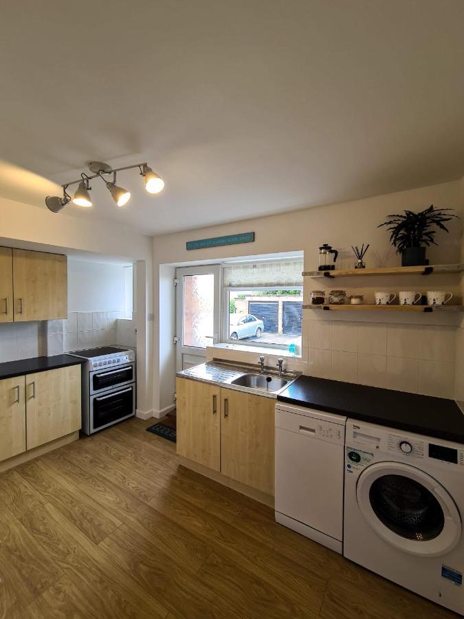 The North Bay Hideaway, Scarborough Apartment Exterior foto