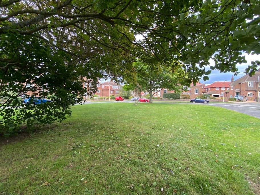 The North Bay Hideaway, Scarborough Apartment Exterior foto